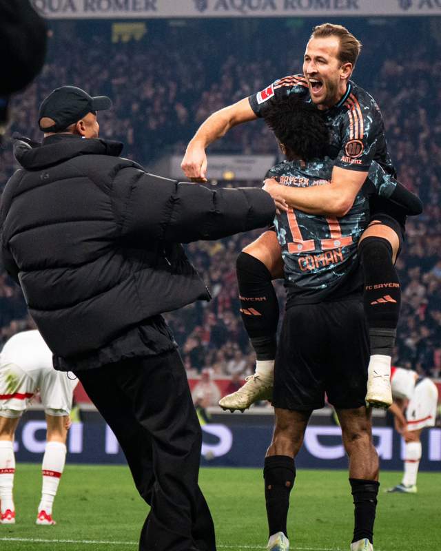 关于斯图加特球队在比赛中遭遇困境，需调整战术的信息