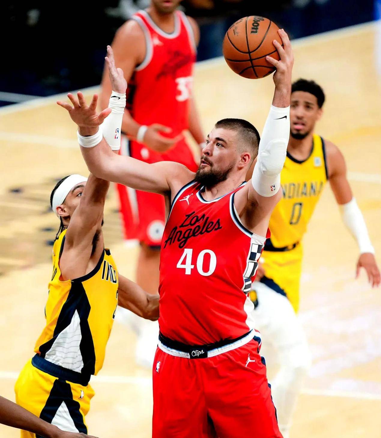 开云体育中国-关于步行者主场惊险战胜奇才，西蒙斯全场表现全队最高的信息