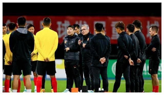 新加坡球队主场告捷，暂居小组第二的简单介绍