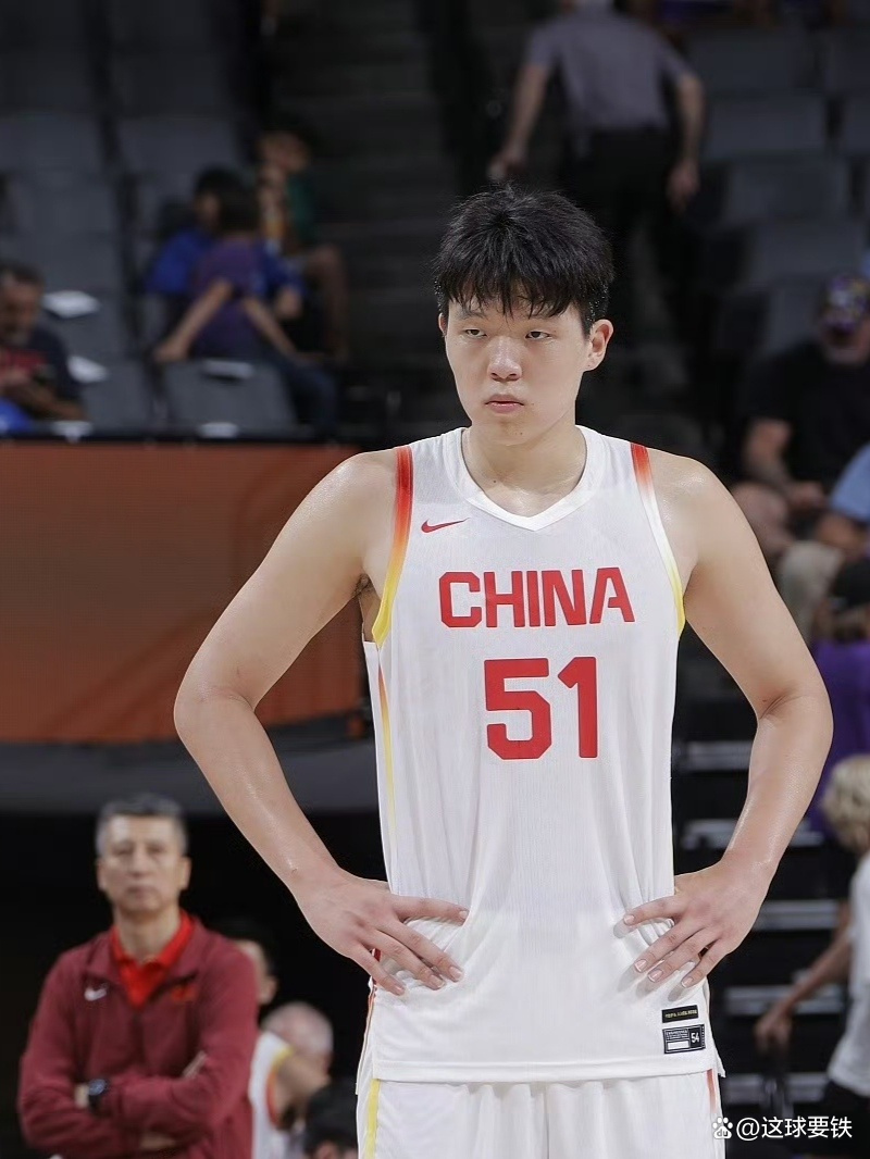 中国女足趁势而上，势不可挡，成为赛场焦点的简单介绍