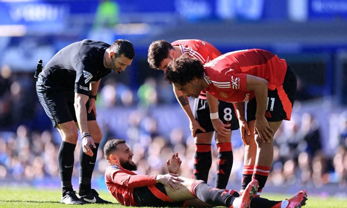 开云下载-瓦伦西亚球员受伤，全队面临新挑战的简单介绍