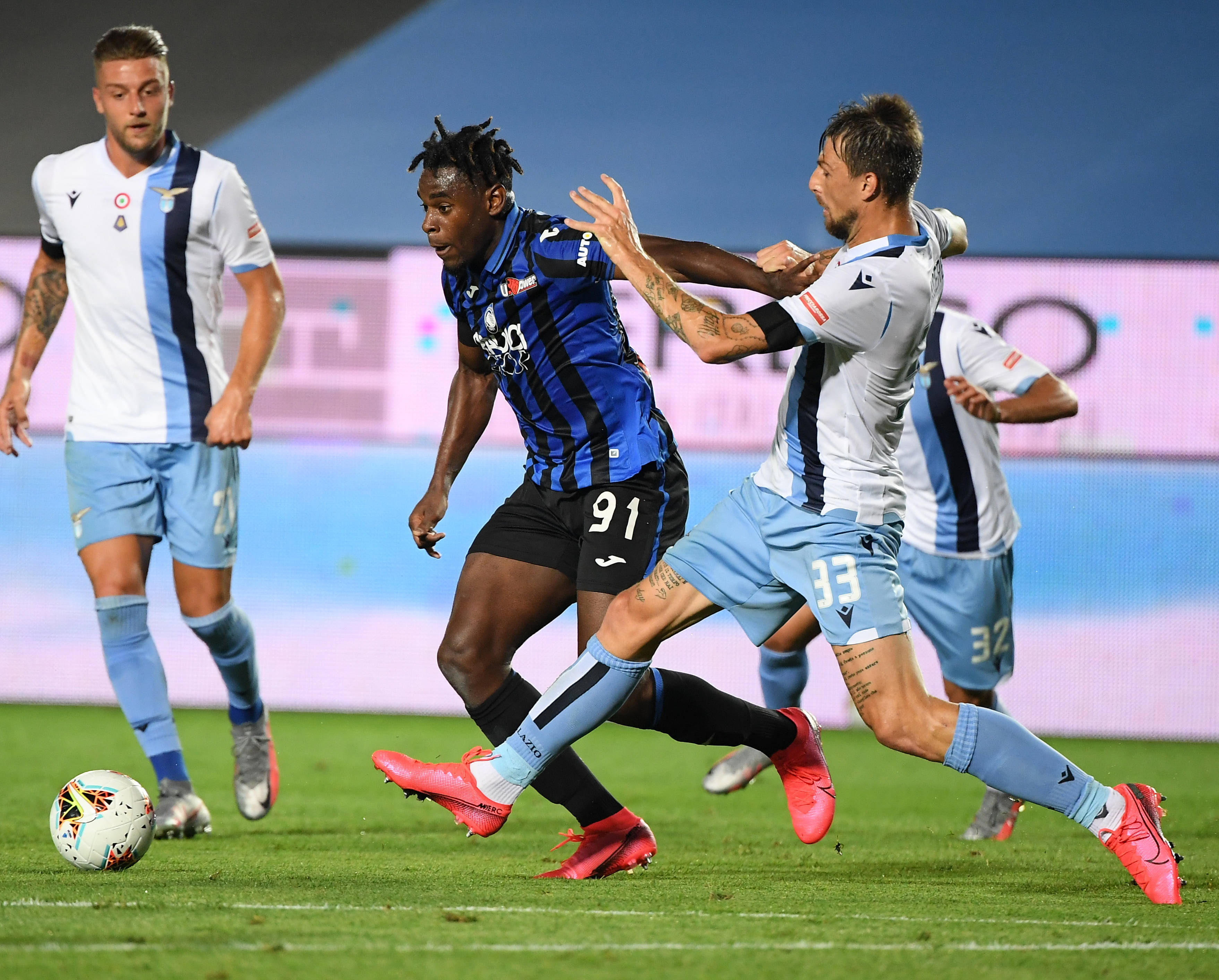 开云平台-广岛三箭球员效力汉堡，展现实力的简单介绍