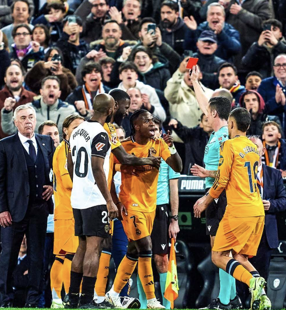 关于皇马主场不敌瓦伦西亚，连败准备开启的信息