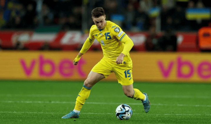 西班牙逆转乌克兰，成功挺进四强