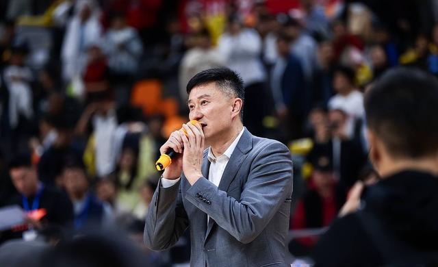 关于广东宣布球队主教练变动球迷瞩目未来的信息 关于广东宣布球队主教练变动球迷瞩目未来的信息