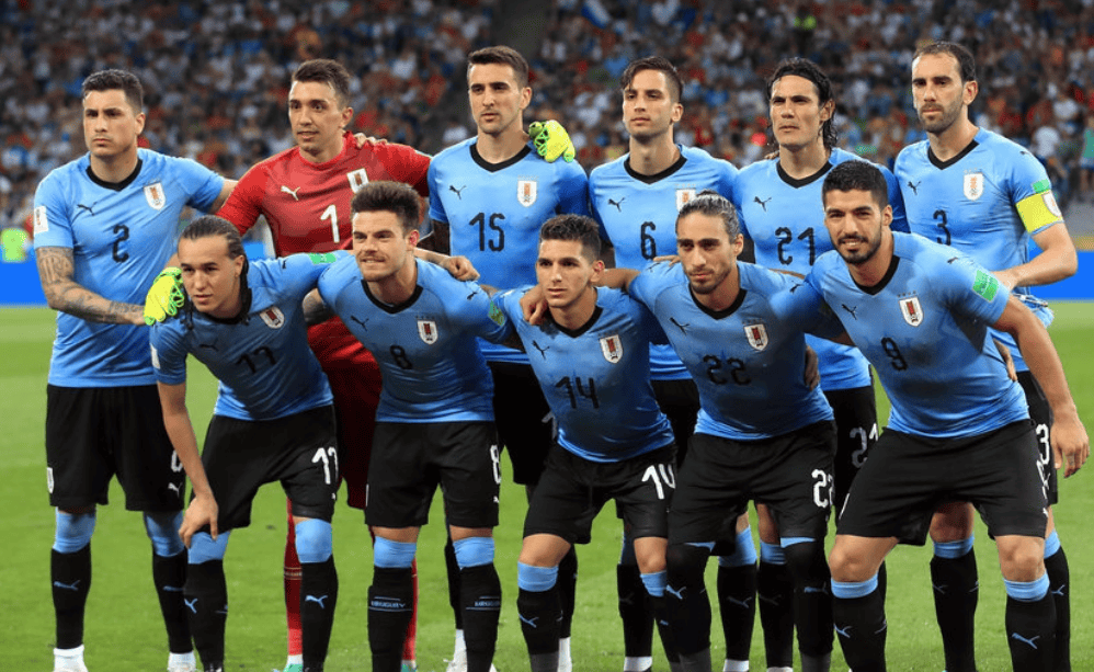 开云体育下载-包含荷兰队力克乌拉圭队，晋级国际足球冠军杯半决赛的词条