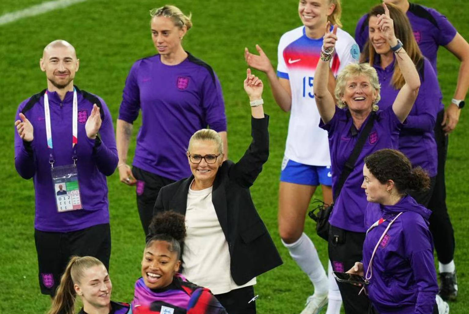 开云官网-意大利队力克乌拉圭，瑞典队淘汰法国出线四强