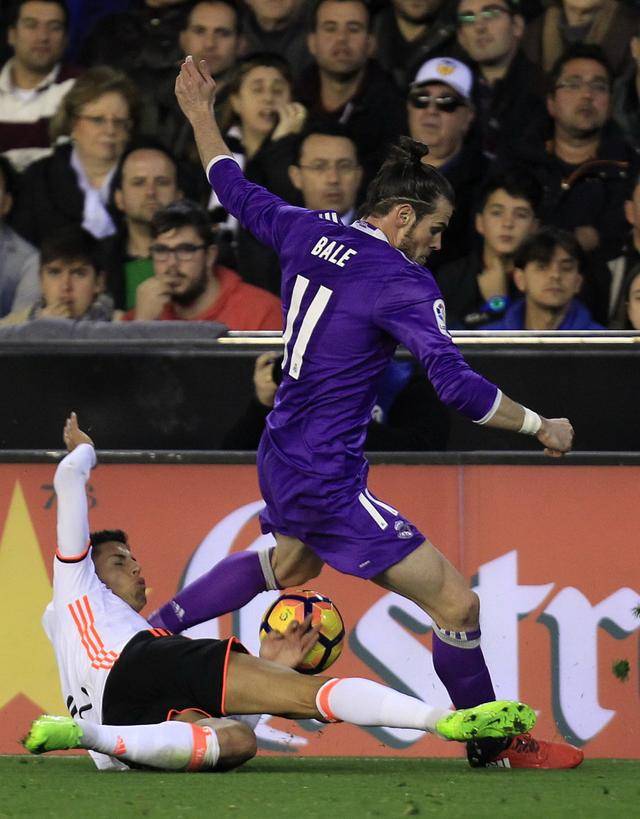 开云体育中国-罗马前锋献绝杀，帮助球队挽回败局的简单介绍