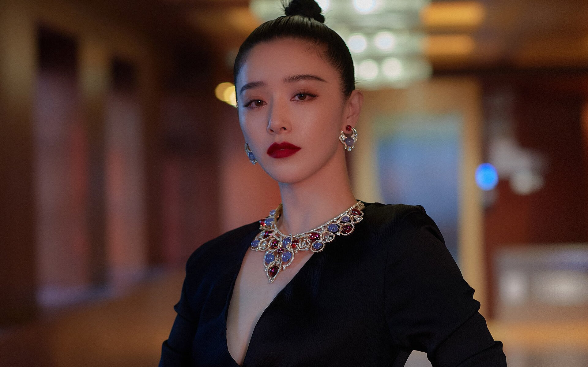 开云体育平台APP-体育盛宴，西甲国家德比焦点战与魔术强势拿下掘金的启示