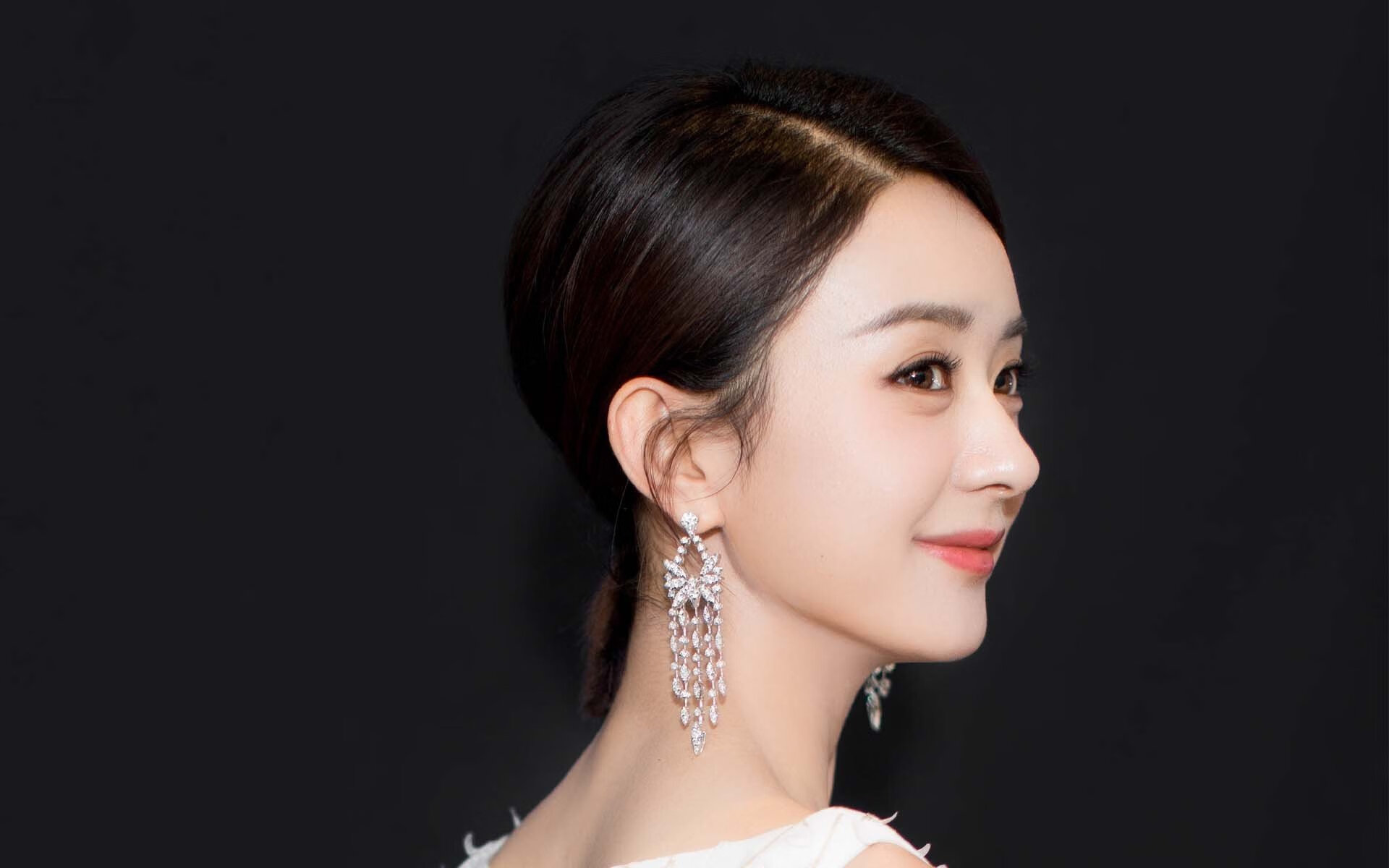 澳大利亚火力全开压制曼城,佩德里关键先生定乾坤