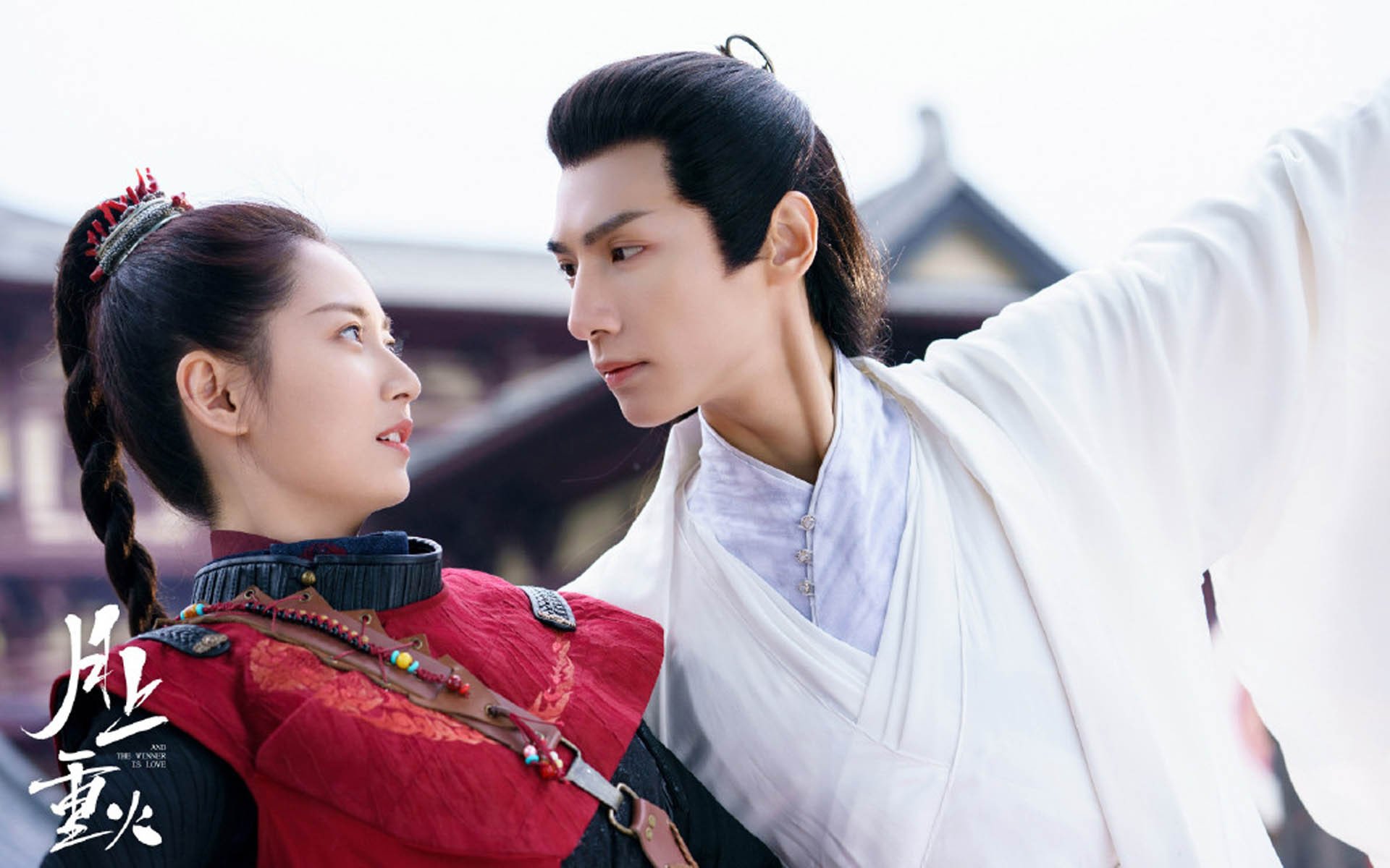 体育之夜的平行传奇，罗马踏平里昂，莱万在F1街道赛接管比赛