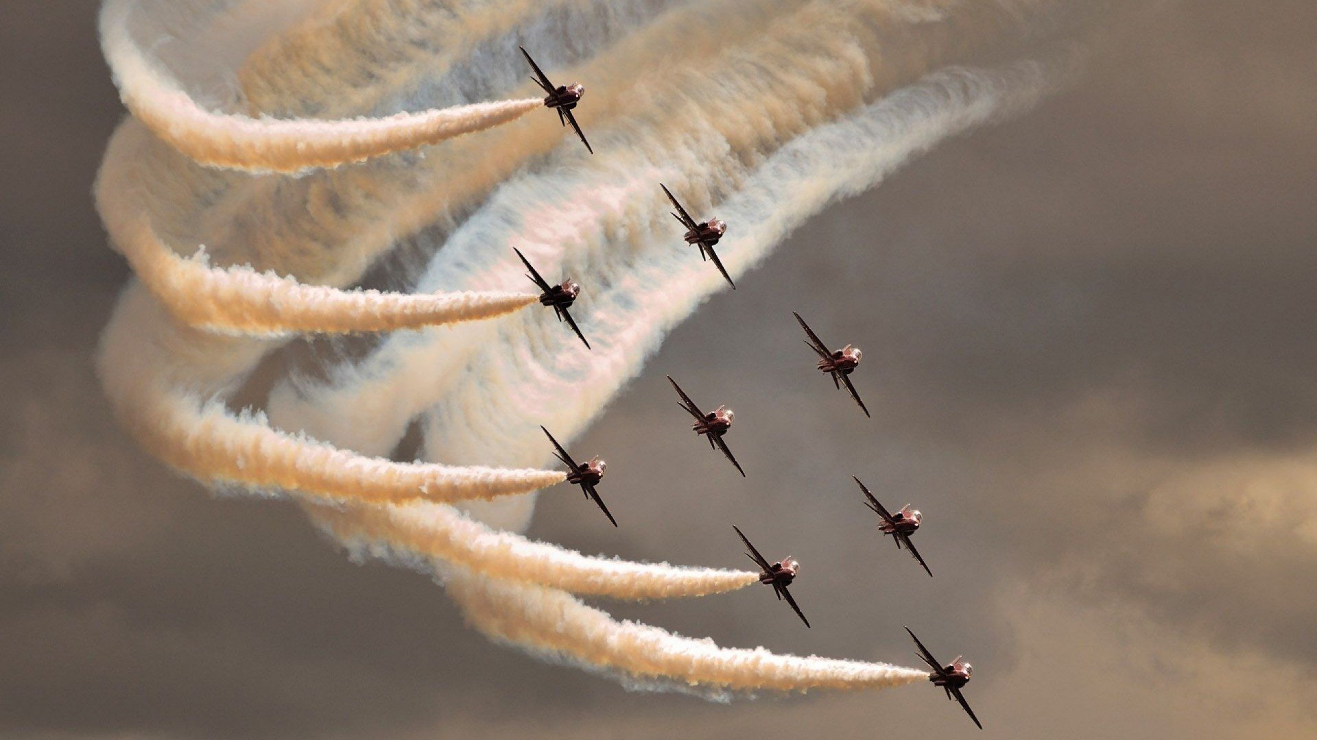 詹姆斯的发动机嘶吼，却输给了杰伦格林无声的节拍器