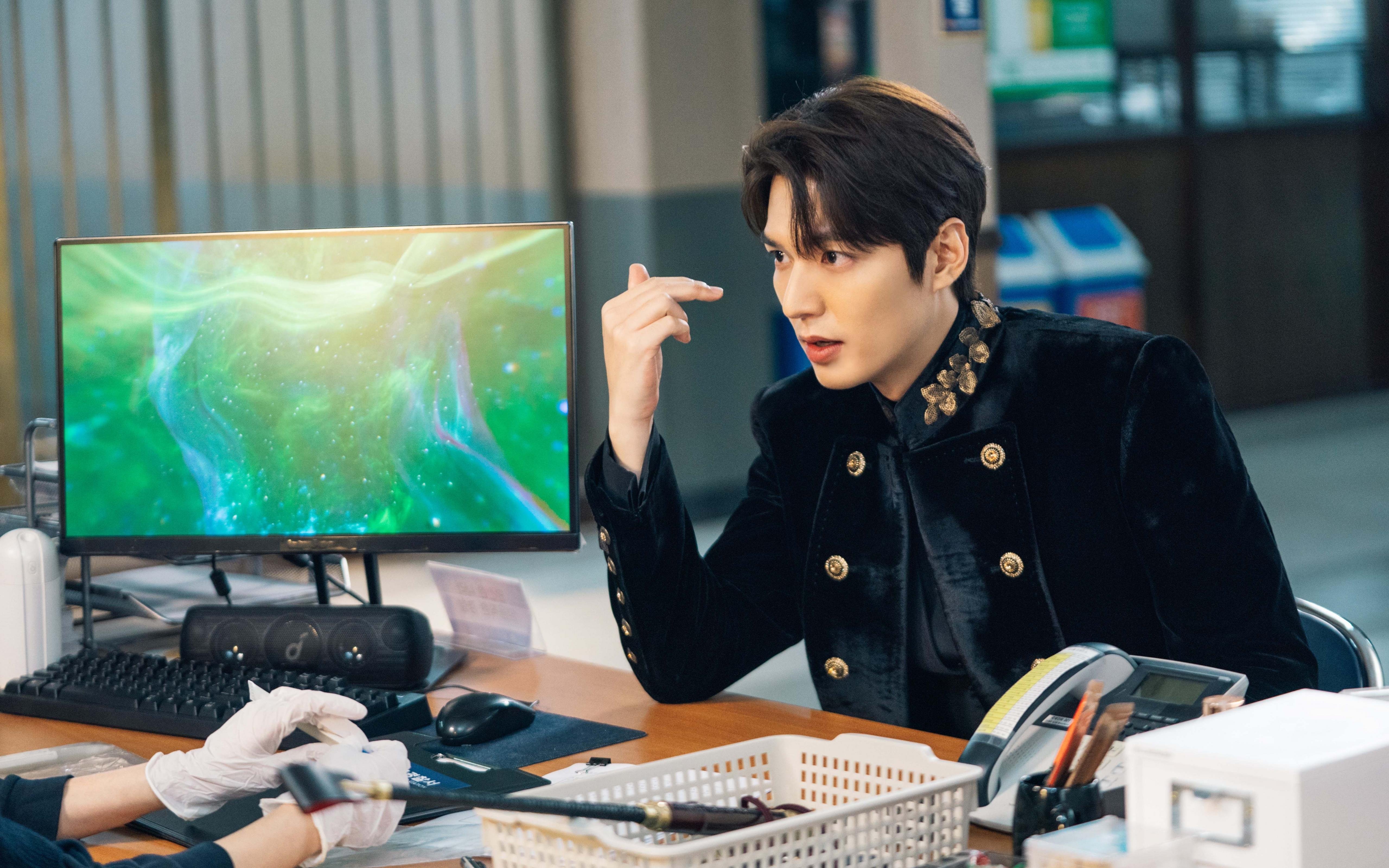 开云体育-现代足球的利刃刺穿古老盾牌，维尼修斯让突尼斯防线体验降维打击